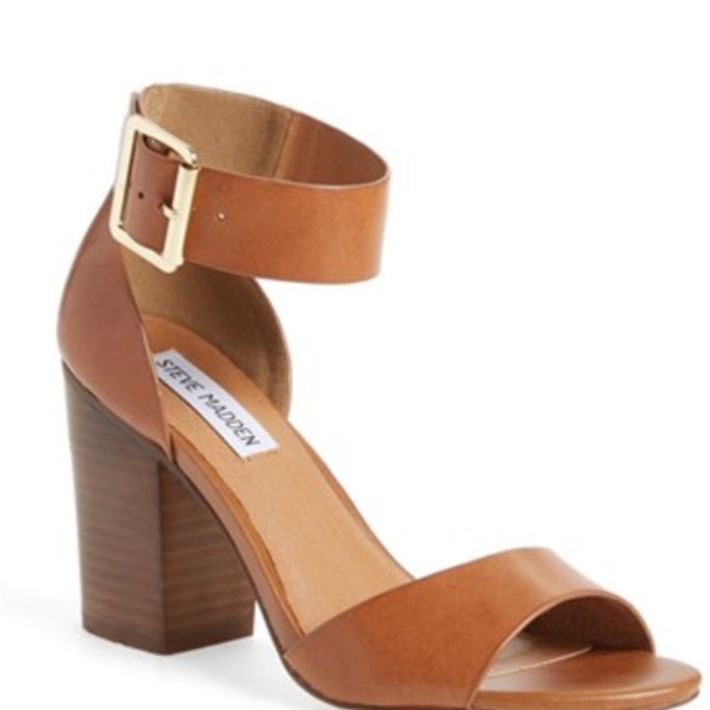 Steve Madden super cute heels!!